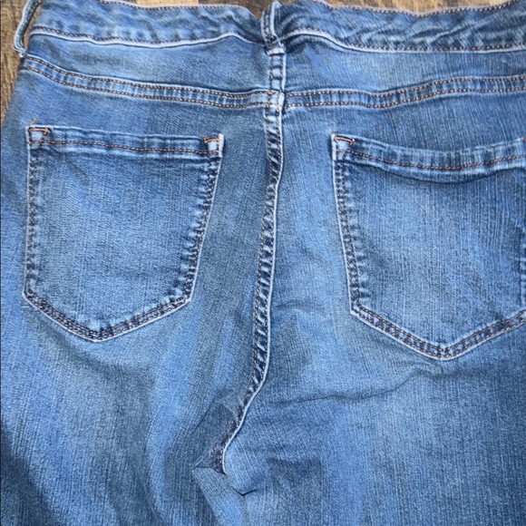 Authentic Nine West Garrett Mid-Rise Jeans - Size 10 - Great Condition! - Picture 6 of 6